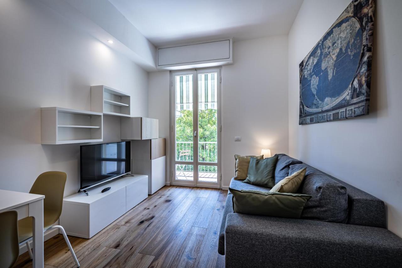 Yid Buonvicini Design In Out Of Ztl Apartment Florenz